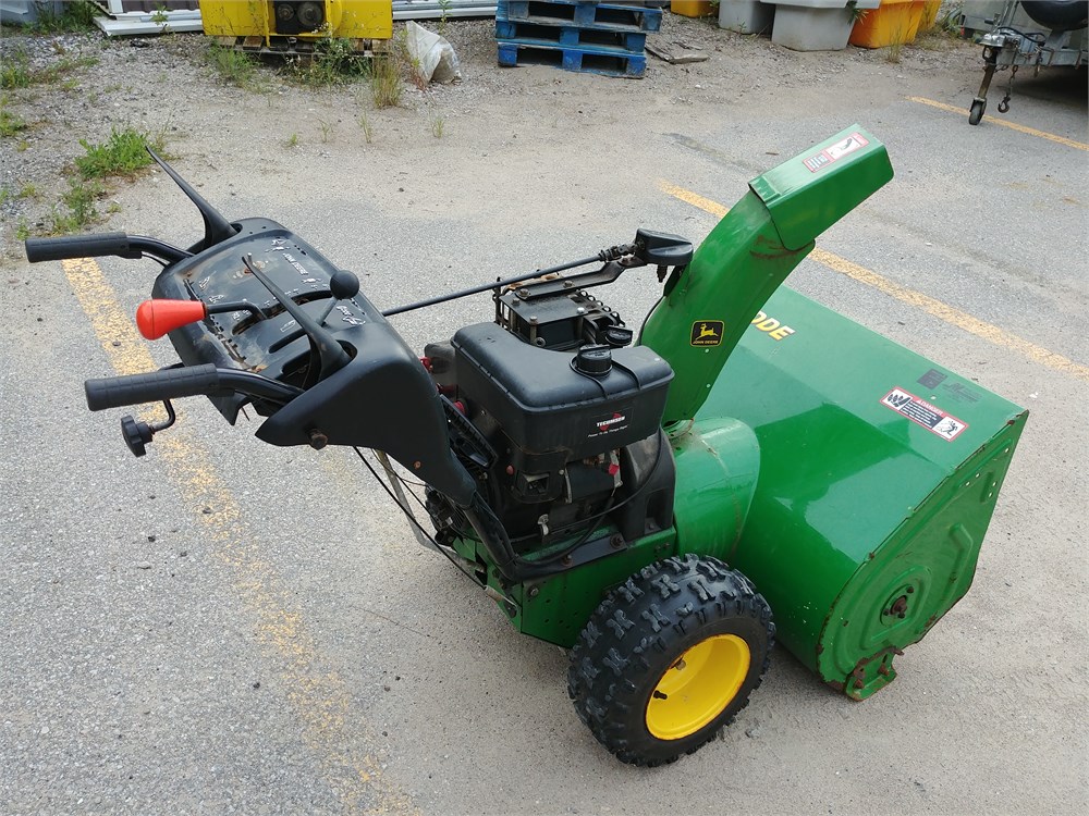 County Of Simcoe Online Auction John Deere 1332dde Snow Blower 3690